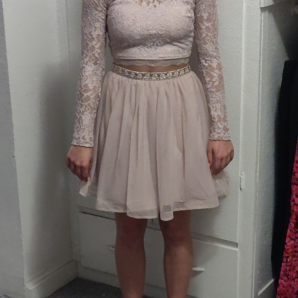 Rose Cream Lace Homecoming Dress